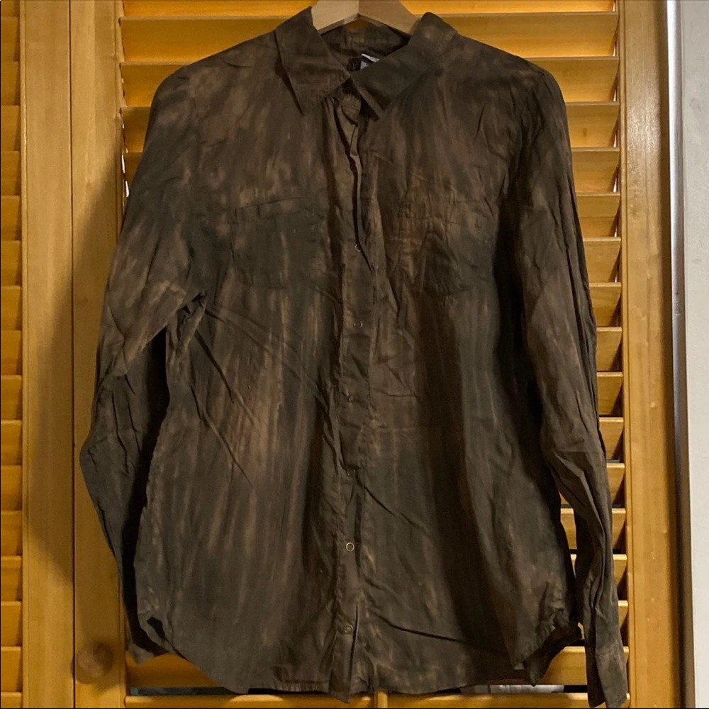 SOLD - Cute Green Button Up Shirt